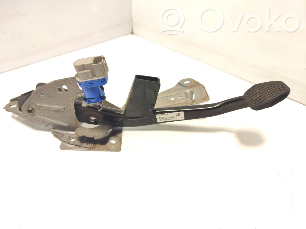 Volvo V40 Brake pedal 