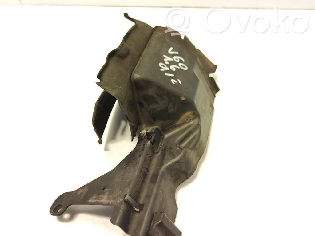 Volvo V60 Radiatoriaus oro nukreipėjas (-ai) 