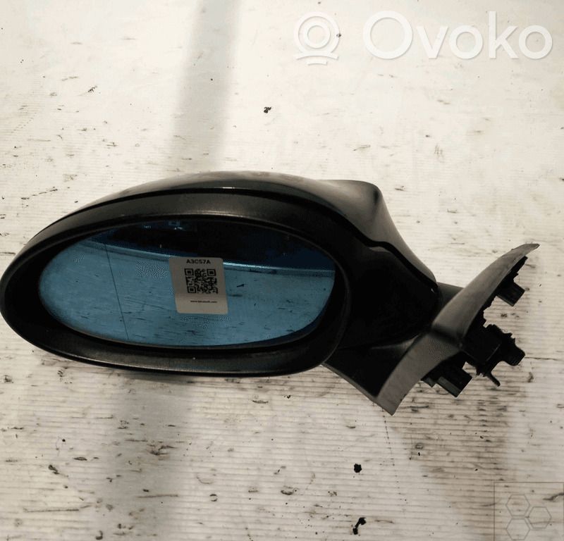 BMW 1 E81 E87 Front door electric wing mirror 