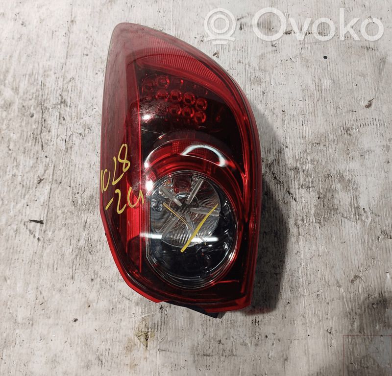 Mazda 3 II Galinis žibintas kėbule 