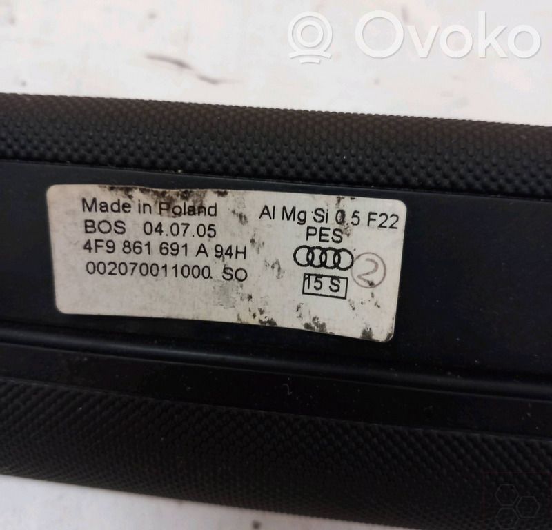 Audi A6 S6 C6 4F Takaikkunan häikäisysuoja/verho 