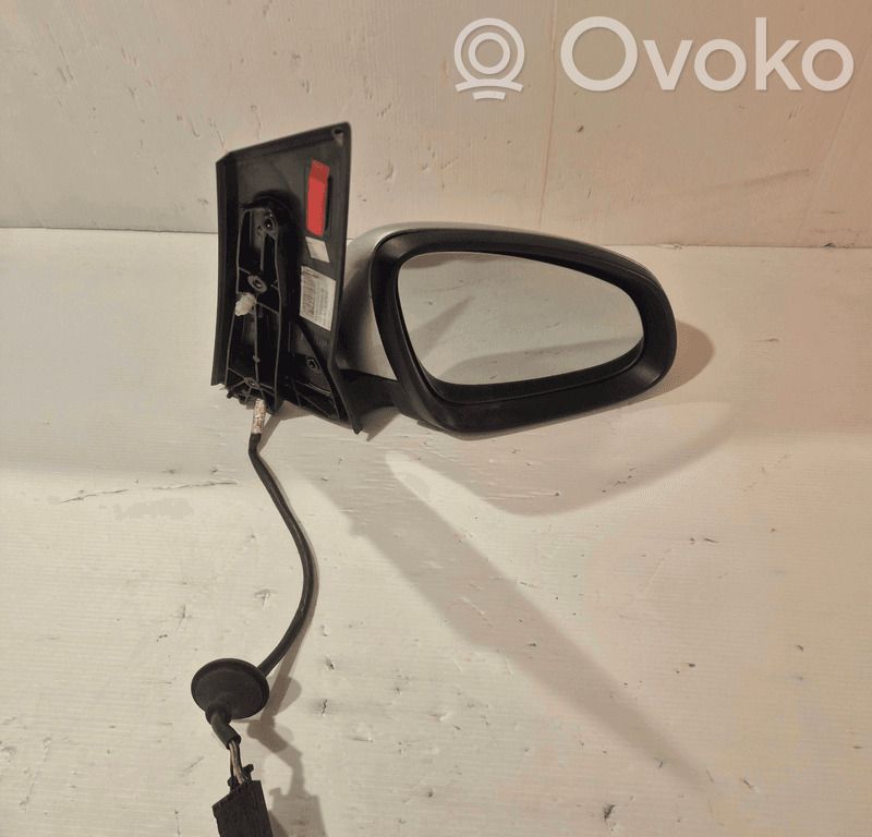 Opel Astra J Elektryczne lusterko boczne drzwi przednich 