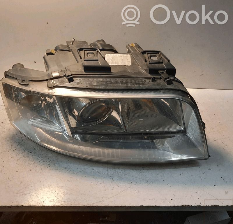 Scheinwerfer   4B0941030R