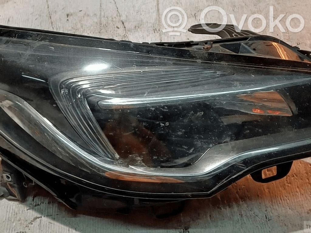 Opel Astra K Lampa przednia 