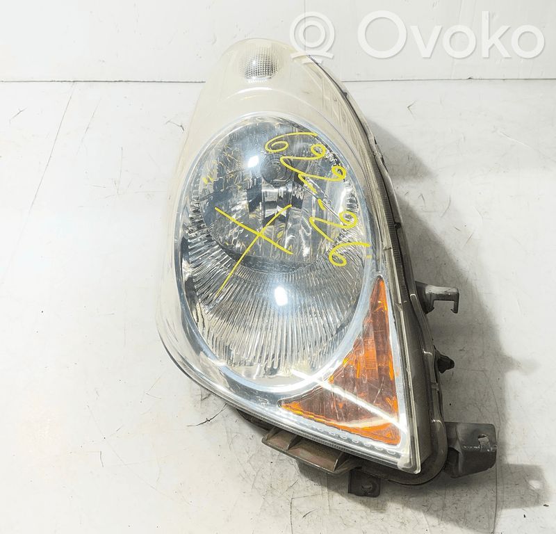 Nissan Note (E11) Priekinis žibintas 