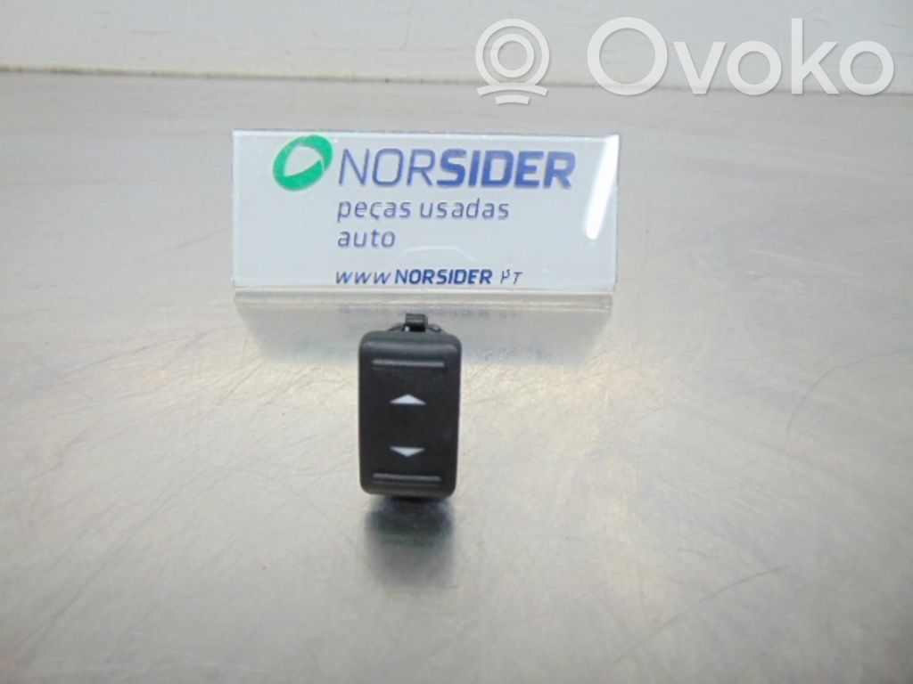 Ford Focus Electric window control switch 