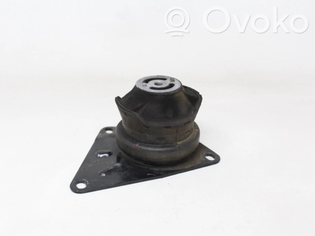 Volkswagen Polo III 6N 6N2 6NF Moottorin kiinnikekorvake 