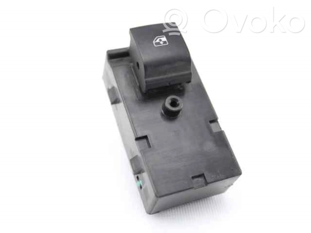 Chevrolet Cruze Electric window control switch 