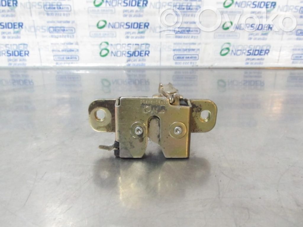 Tailgate lock latch