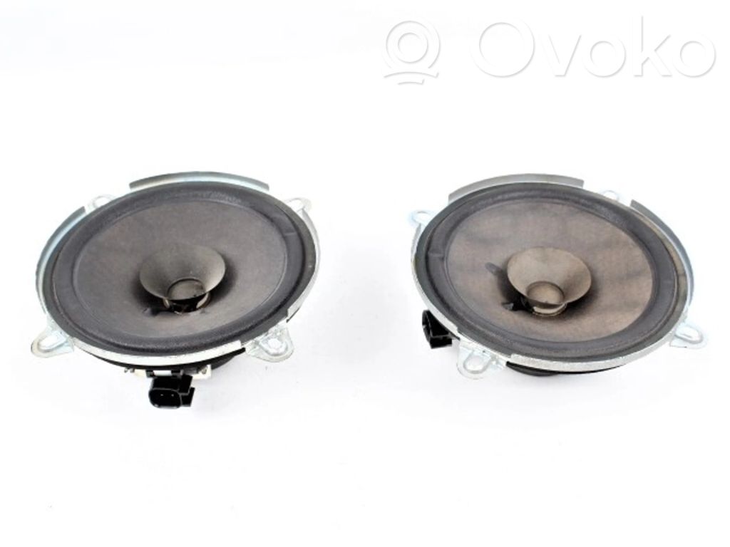 Panel speaker   5T1T18808AA