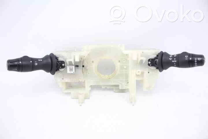Renault Megane III Wiper control stalk 
