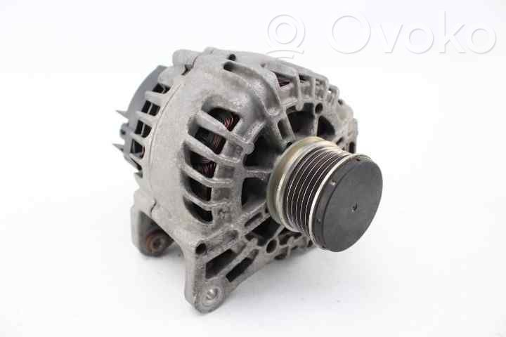 Renault Clio IV Alternador 