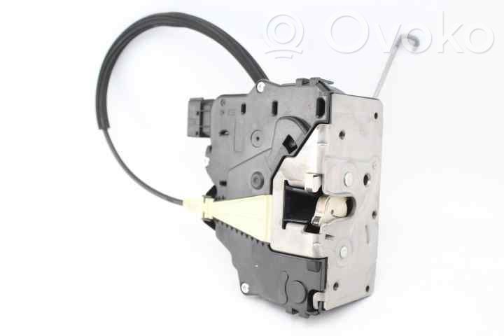 Opel Corsa E Front door lock 