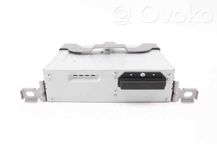 Mazda 3 Radio/CD/DVD/GPS head unit 