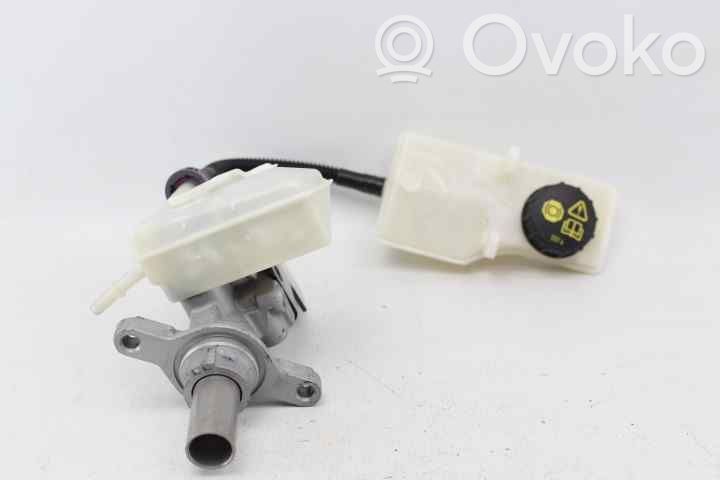 Ford C-MAX II Master brake cylinder 
