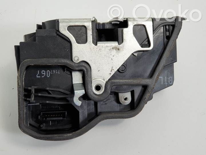 Serrure de porte avant   7167067
