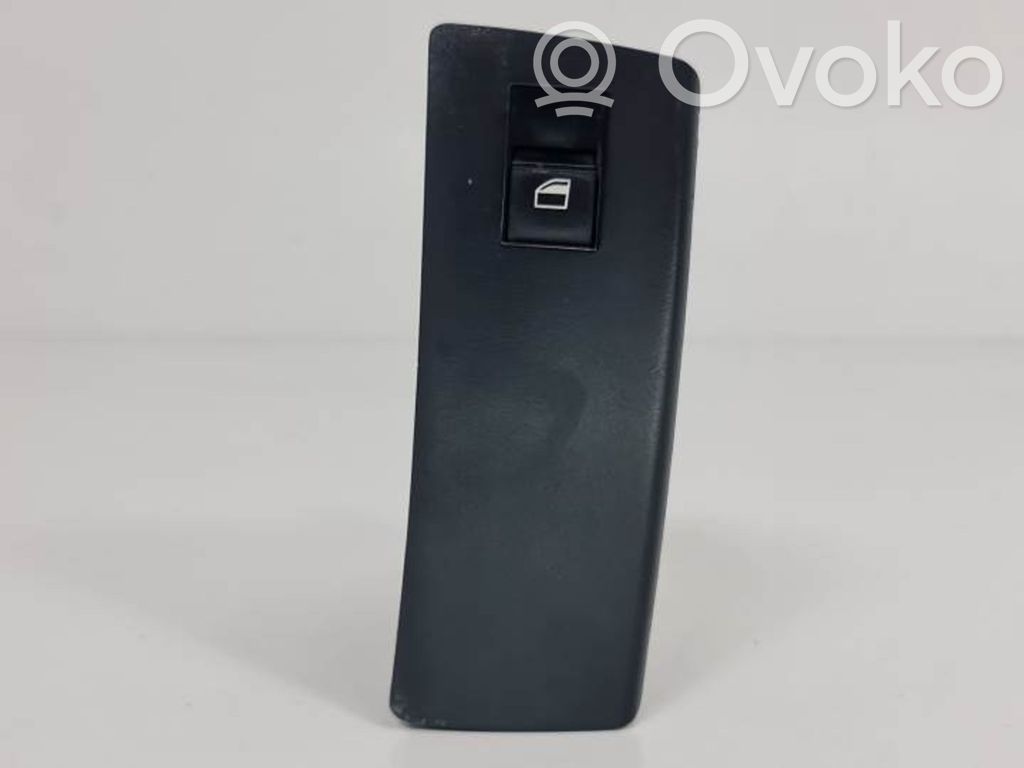 Electric window control switch   6907503