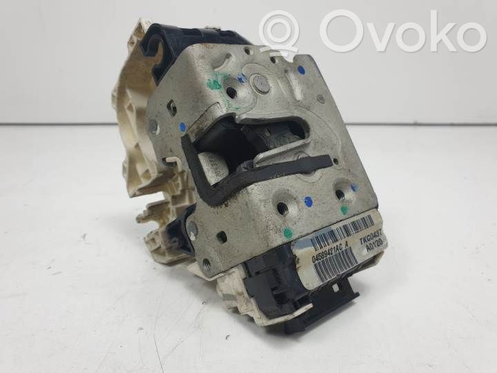 Volvo S40 Front door lock 