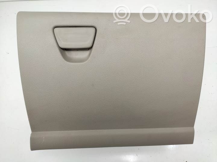 Guantera   AM51R06044CBW