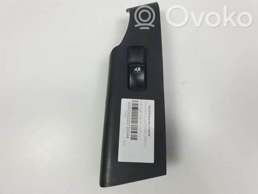 Chevrolet Aveo Electric window control switch 