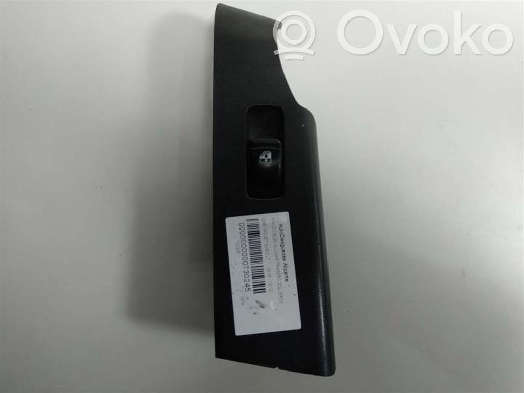 Chevrolet Aveo Electric window control switch 