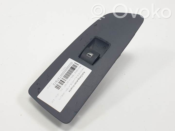 BMW 1 E81 E87 Electric window control switch 