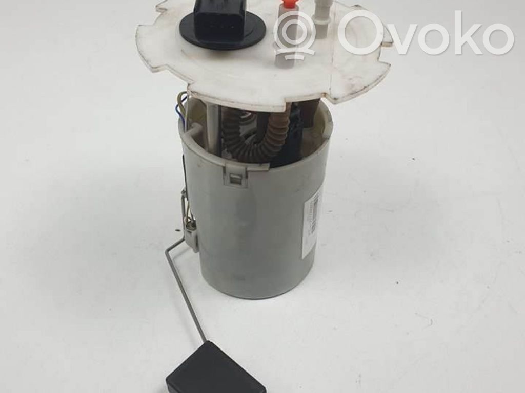 Bomba interna de combustible   775279