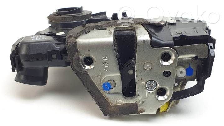 Toyota Avensis T250 Serratura portiera anteriore