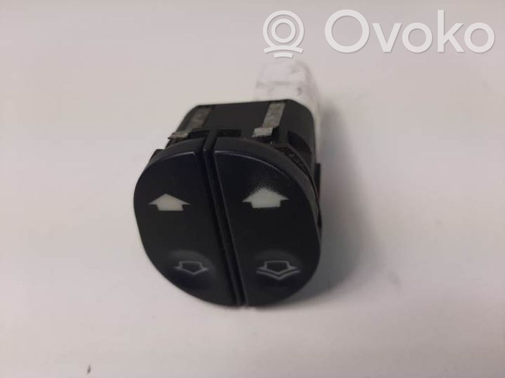 Interrupteur commade lève-vitre   03153550