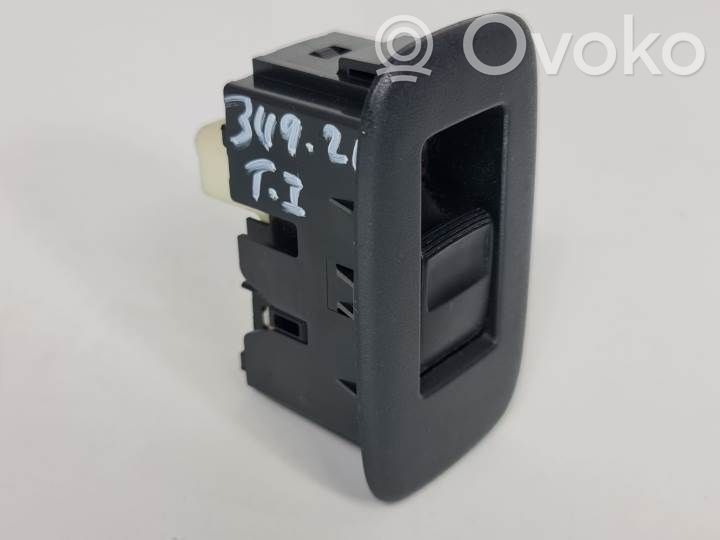 Toyota Auris 150 Interruptor del elevalunas eléctrico 