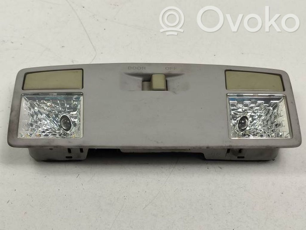 Éclairage lumière plafonnier avant