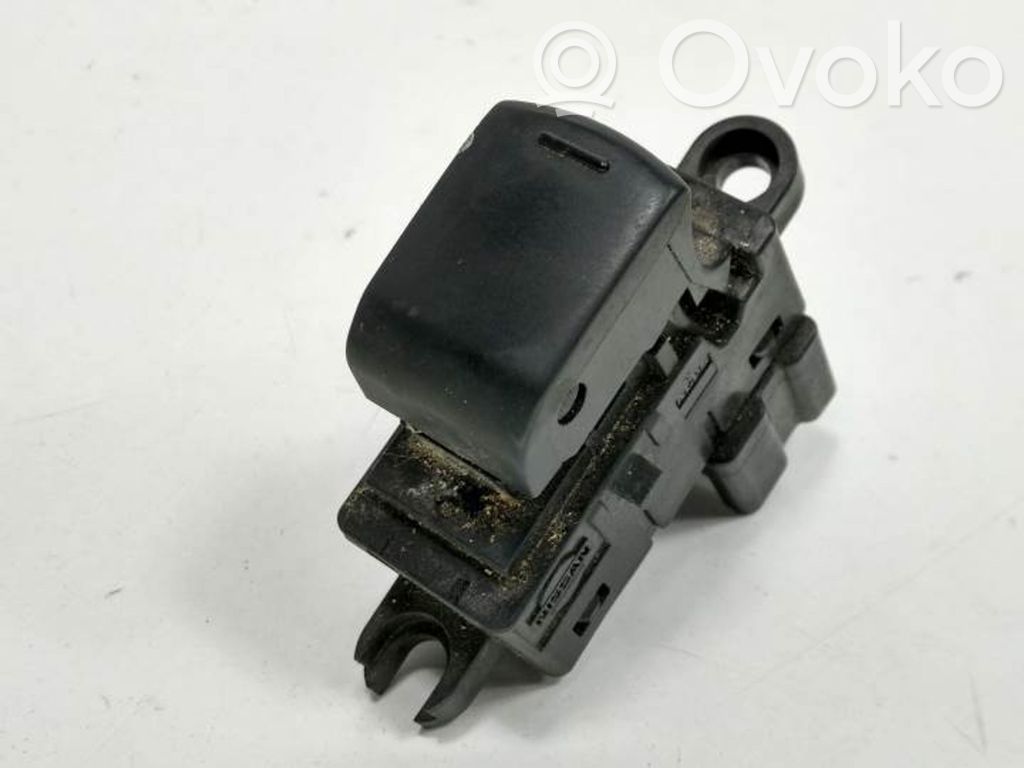 Nissan Qashqai Comutator comandă geamuri electrice