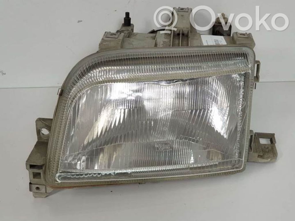 Renault Clio I Headlight/headlamp 
