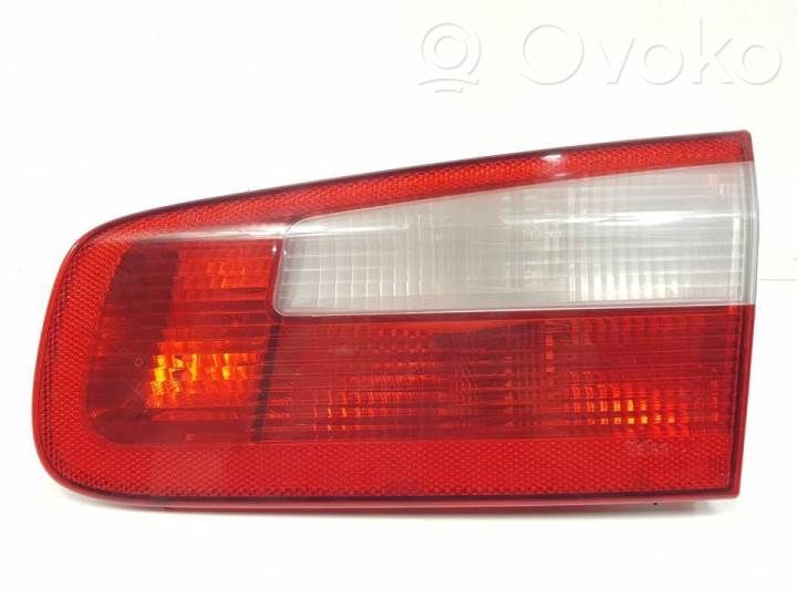 Renault Laguna II Luci posteriori del portellone del bagagliaio