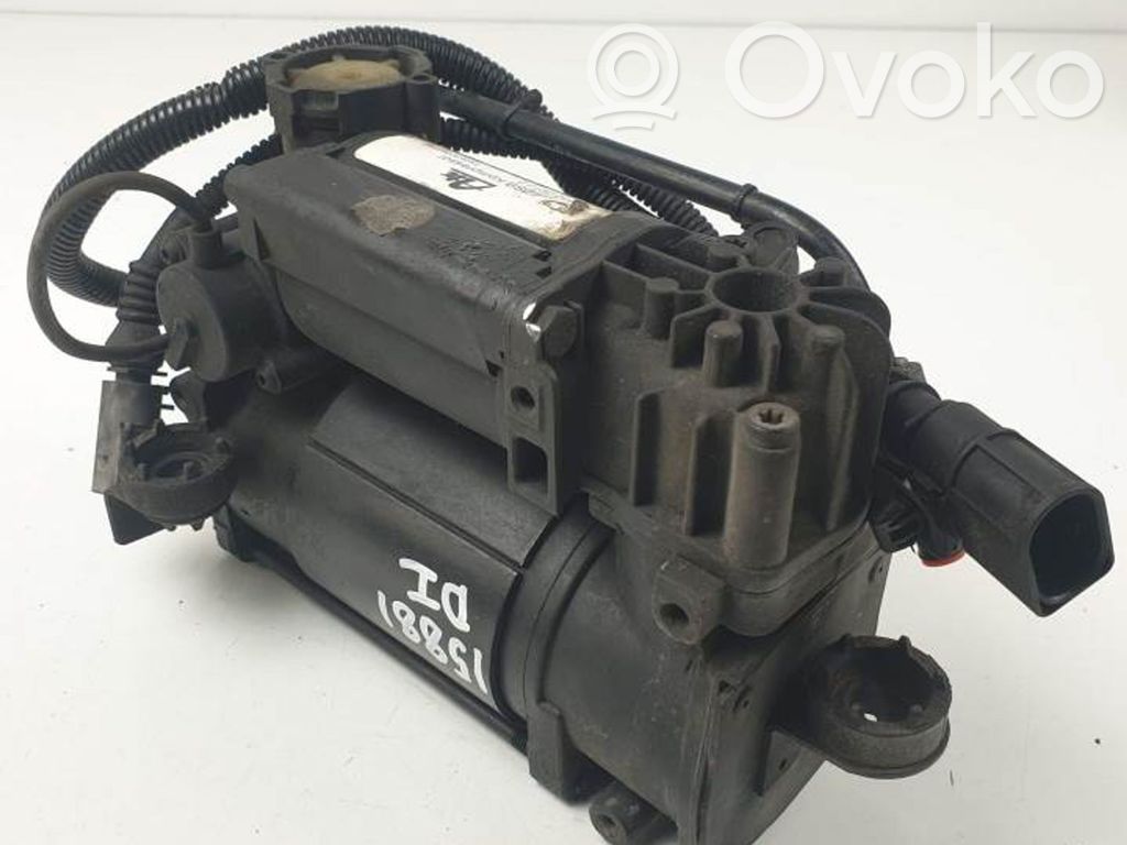 Audi A8 S8 D3 4E Pneimatiskās piekares kompresors 
