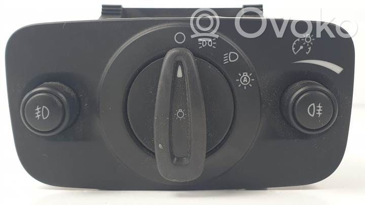 Valokatkaisija   AV6T13A024EC,10099414