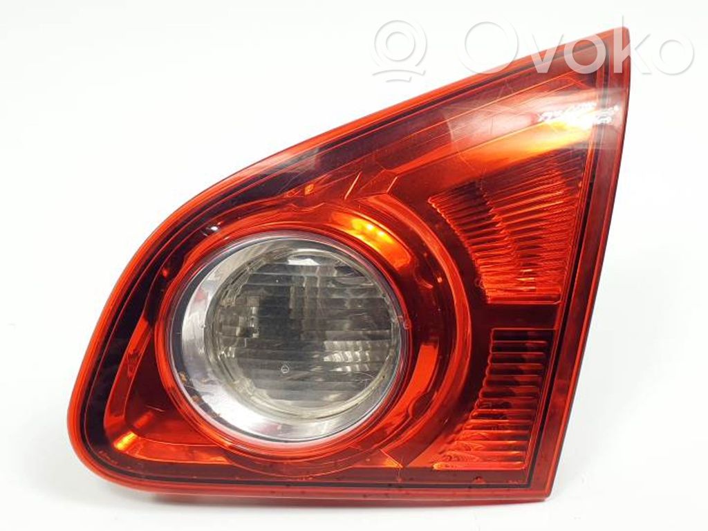 Nissan Qashqai+2 Luci posteriori del portellone del bagagliaio
