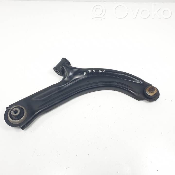Renault Clio III Front lower control arm/wishbone 