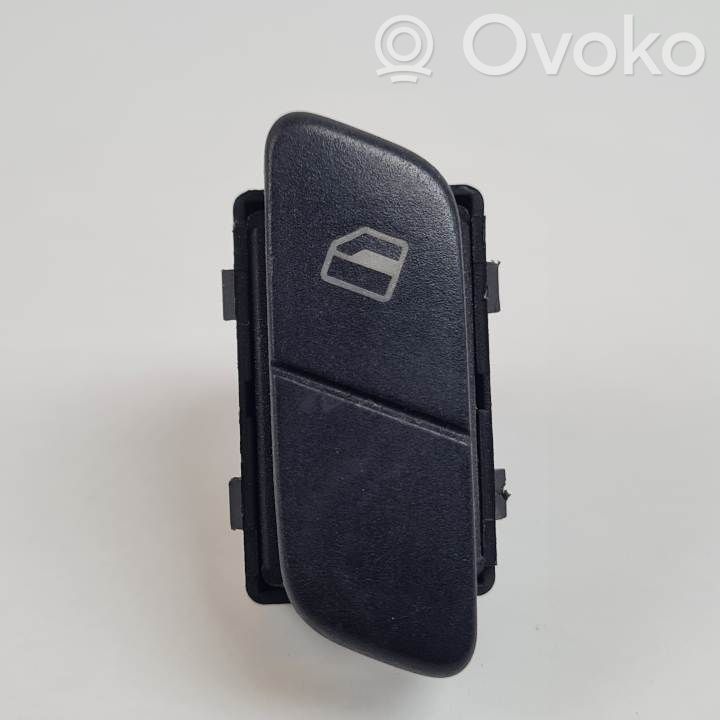 Volkswagen Polo IV 9N3 Interruttore di controllo dell’alzacristalli elettrico