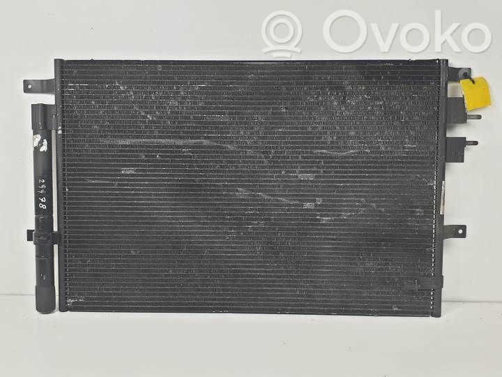 Radiateur condenseur de climatisation