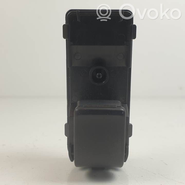 Przyciski szyb   KD3566370