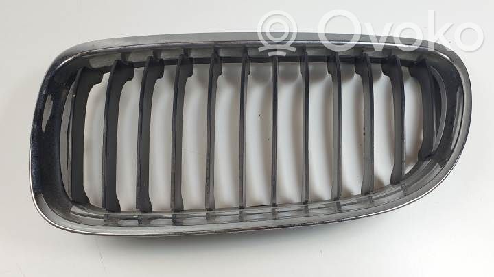 Grille de calandre avant   BM07059022A