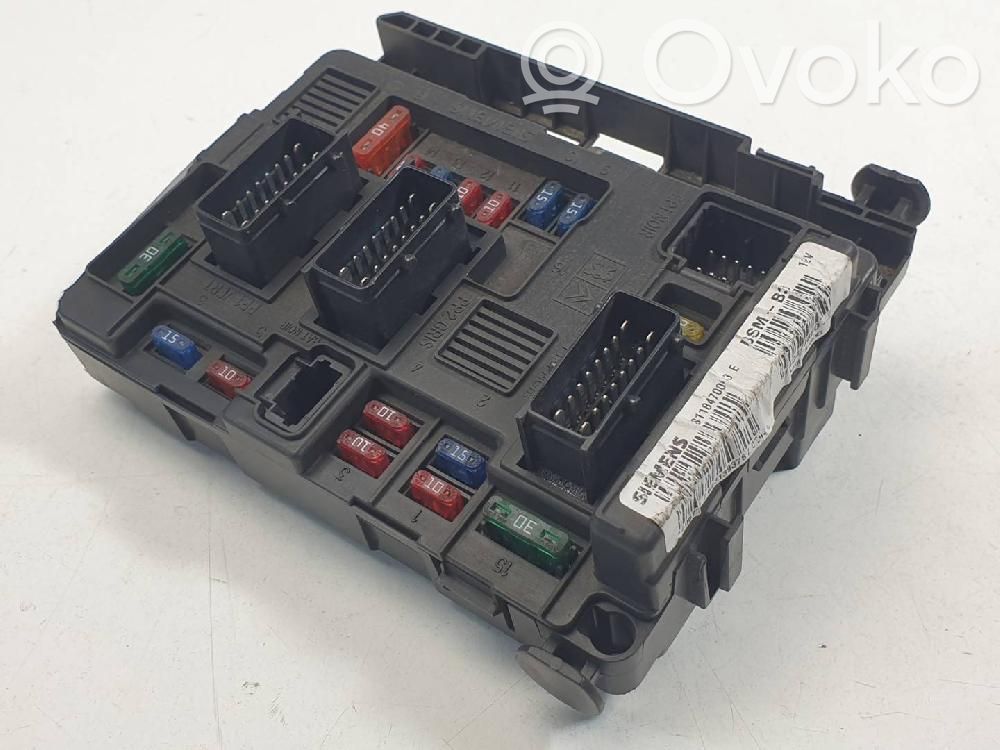 Peugeot 206 Module de fusibles 