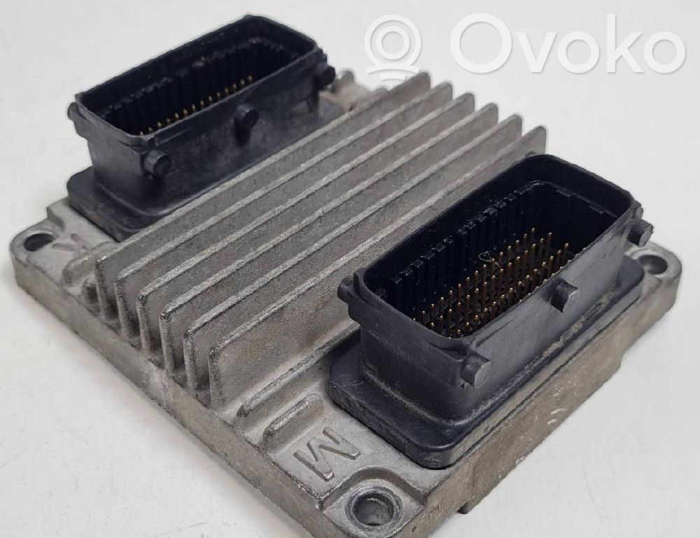 Moottorin ohjainlaite/moduuli   09353489