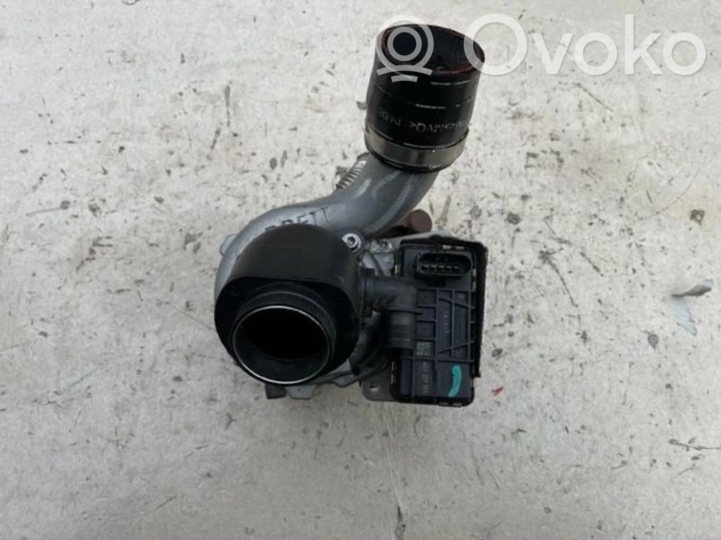 Audi A4 S4 B5 8D Sprężarka 