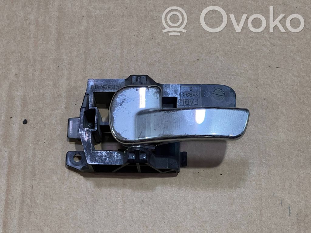 Nissan Qashqai+2 Klamka wewnętrzna drzwi przednich 