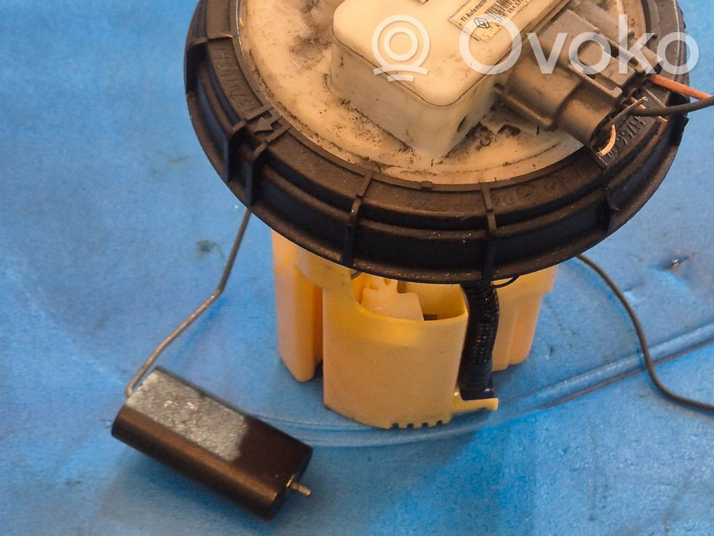 Dacia Sandero Bomba interna de combustible 