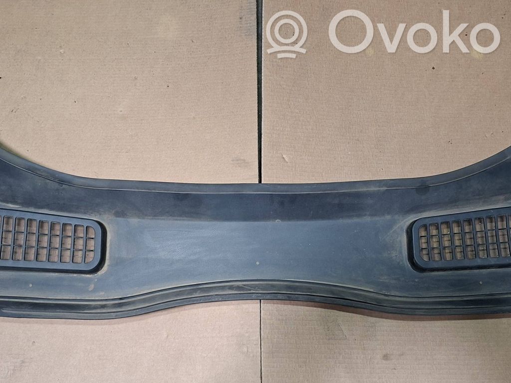 Ford Kuga II Wiper trim 