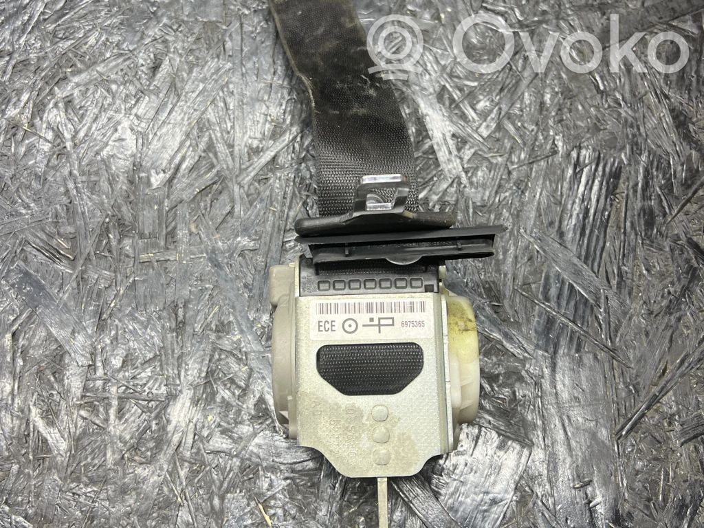 BMW 3 E90 E91 Rear seatbelt 