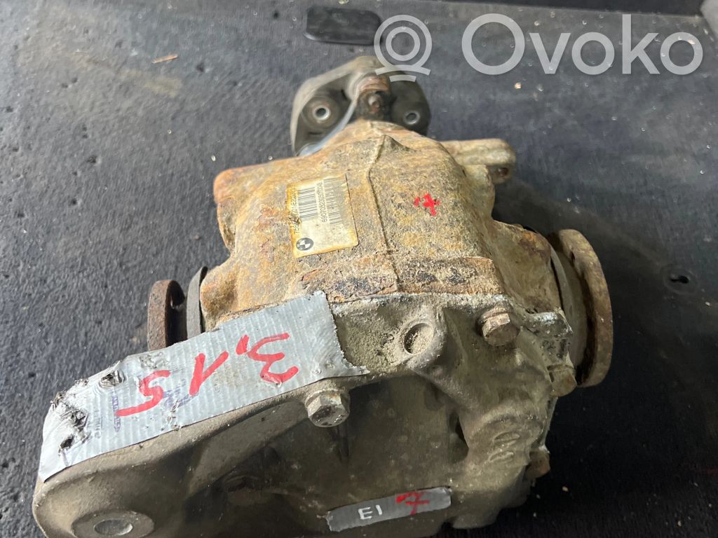 BMW 1 E81 E87 Aizmugurējais reduktors 